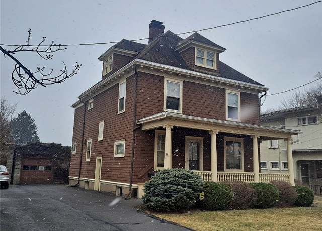 Property at 33 Davis St, Binghamton, NY 13905, 3 beds, 2 baths