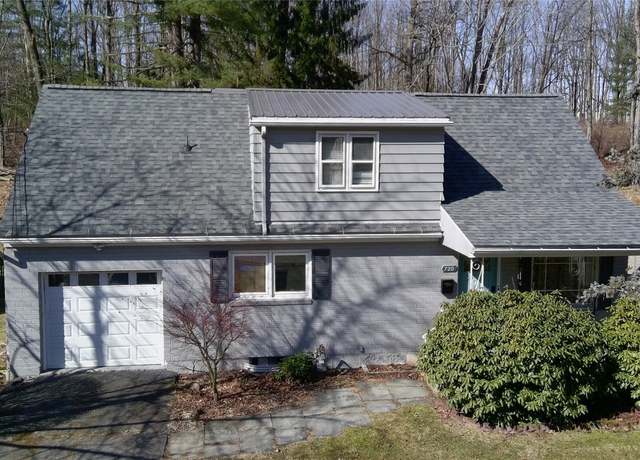 Property at 720 Delano Ave, Vestal, NY 13850, 4 beds, 1.5 baths