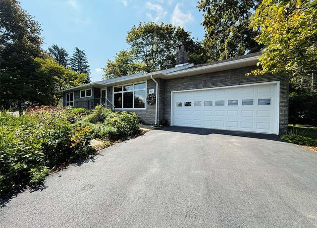 Property at 417 E Benita Blvd, Vestal, NY 13850, 3 beds, 1.5 baths
