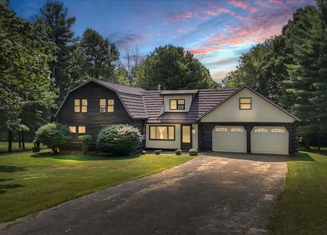 Property at 39 Indian Summer Blvd, Windsor, NY 13865, 3 beds, 2.5 baths