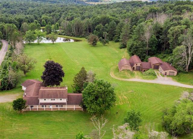 Property at 997 Woodhaven Dr, Owego, NY 13827, 5 beds, 3.5 baths
