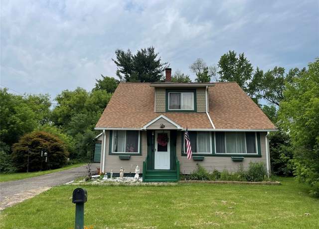 Property at 1868 Castle Gdns, Vestal, NY 13850, 4 beds, 2 baths