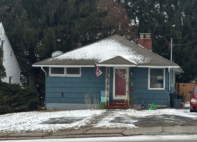 Property at 479 Riverside Dr, Johnson City, NY 13790, 2 beds, 1 bath