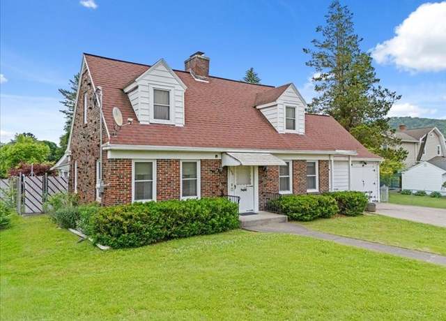 Property at 1070 Chenango St, Binghamton, NY 13901, 3 beds, 2.5 baths