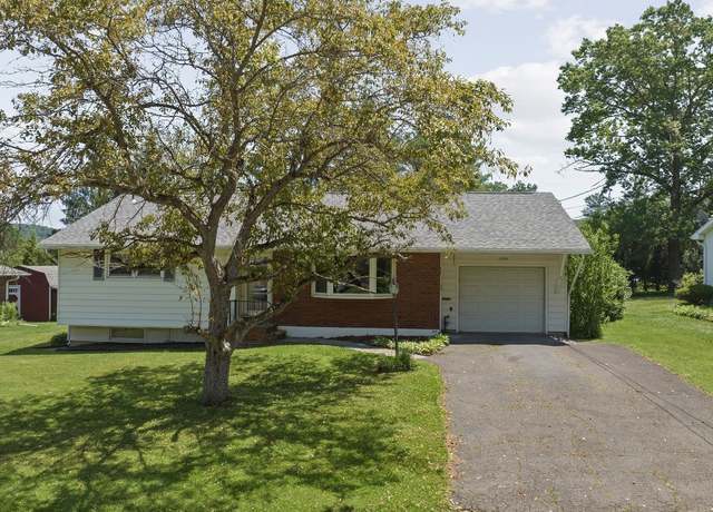 Property at 1024 Southern Dr, Endicott, NY 13760, 2 beds, 1.5 baths