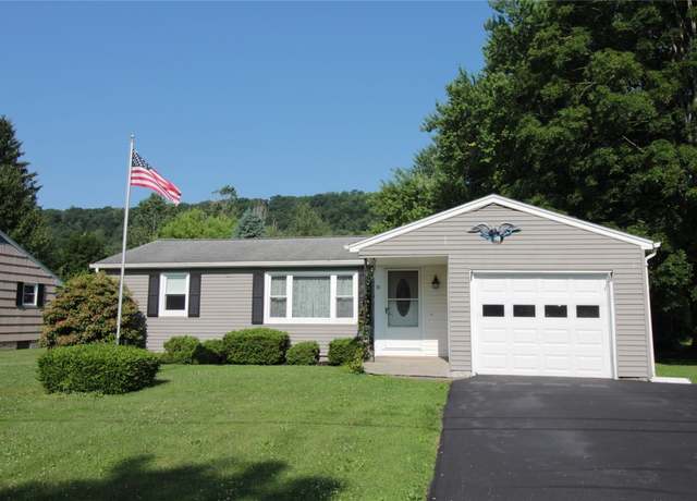 Property at 10 Belair Dr, Binghamton, NY 13901, 3 beds, 1 bath