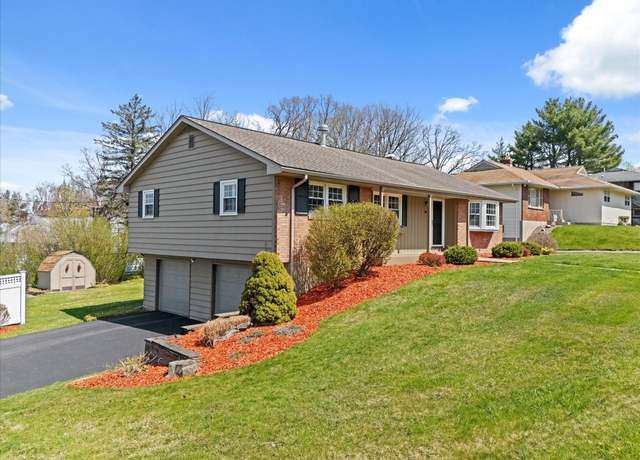 Property at 3201 Woodberry Dr, Vestal, NY 13850, 3 beds, 2 baths