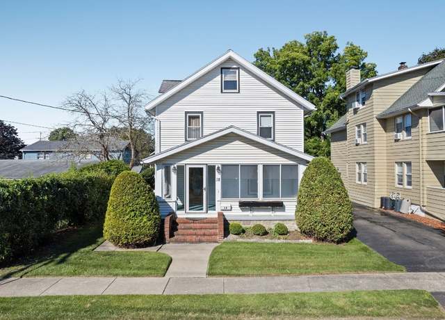 Property at 18 Badger Ave, Endicott, NY 13760, 3 beds, 1.5 baths