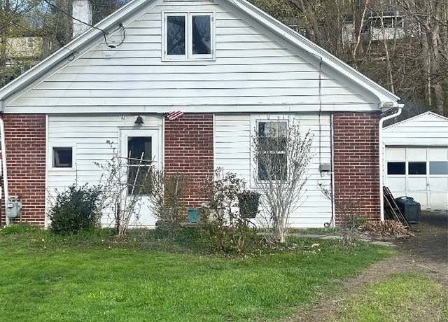 Property at 41 Trafford Rd, Binghamton, NY 13901, 3 beds, 1 bath