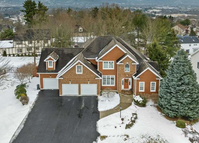 Property at 1170 Sapphire Dr, Endicott, NY 13760, 5 beds, 3.5 baths