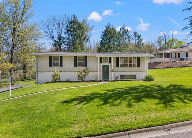 Property at 26 Winding Ln, Vestal, NY 13850, 3 beds, 2 baths
