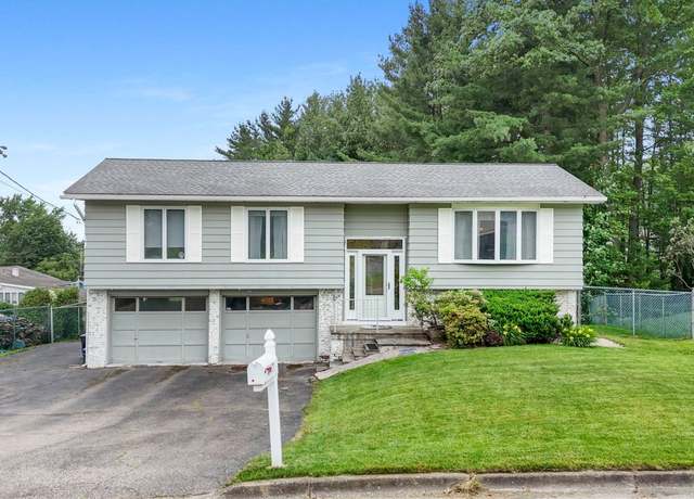 Property at 1117 Ivon Ave, Endicott, NY 13760, 3 beds, 3 baths