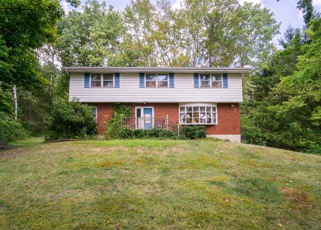 Property at 674 Cafferty Hill Rd, Endicott, NY 13760, 5 beds, 3 baths