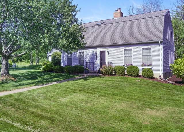 Property at 1255 Fowler Pl, Binghamton, NY 13903, 3 beds, 2.5 baths