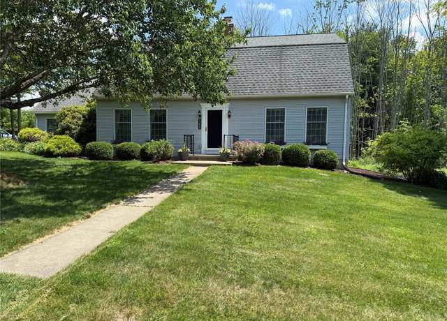 Property at 1255 Fowler Pl, Binghamton, NY 13903, 3 beds, 2.5 baths