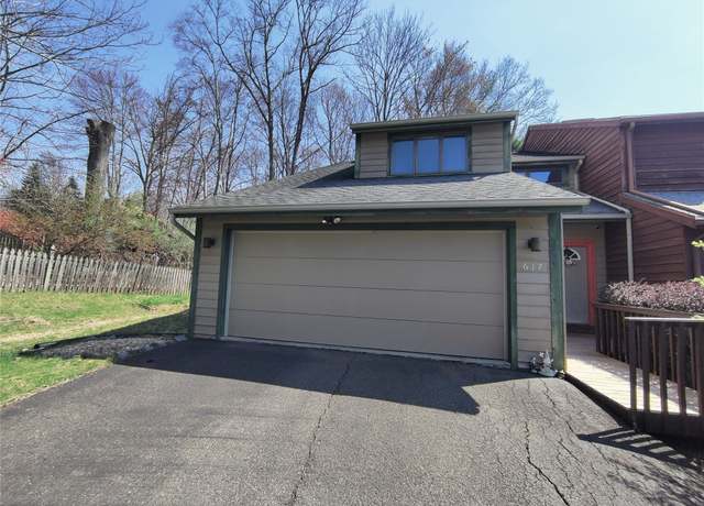 Property at 617 Country Rd, Vestal, NY 13850, 3 beds, 2.5 baths
