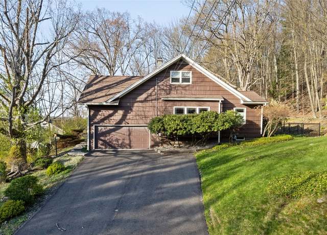 Property at 2160 E Hamton Rd, Binghamton, NY 13903, 4 beds, 3 baths