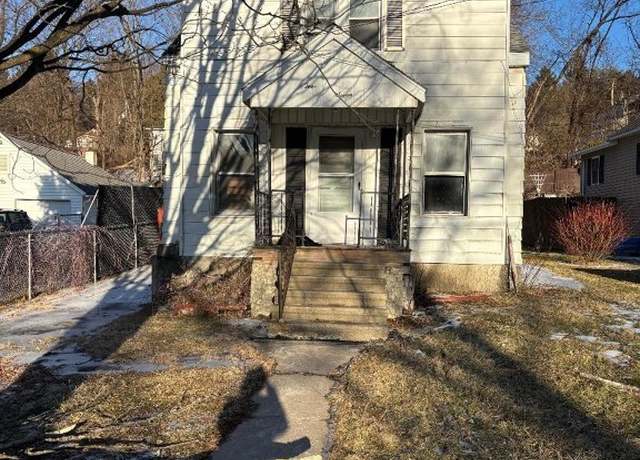 Property at 27 Pierce St, Binghamton, NY 13903, 3 beds, 1 bath