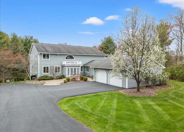 Property at 425 Brook Ave, Vestal, NY 13850, 4 beds, 4.5 baths