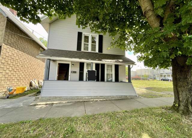 Property at 184 Oak St, Binghamton, NY 13905, 3 beds, 1.5 baths