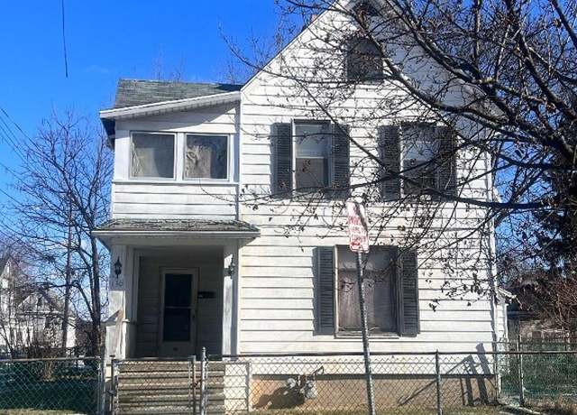 Property at 130 Laurel Ave, Binghamton, NY 13903, 3 beds, 1 bath