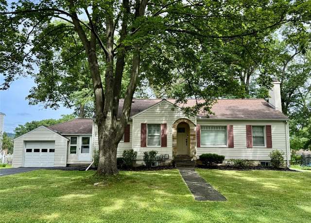 Property at 404 Lee Ave, Endicott, NY 13760, 3 beds, 1.5 baths