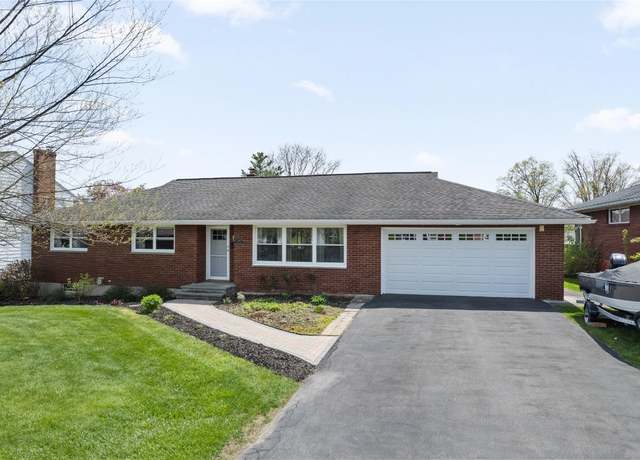 Property at 2718 Columbia Dr, Endicott, NY 13760, 3 beds, 2.5 baths