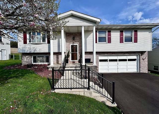 Property at 924 Dellapenna Dr, Johnson City, NY 13790, 3 beds, 2.5 baths