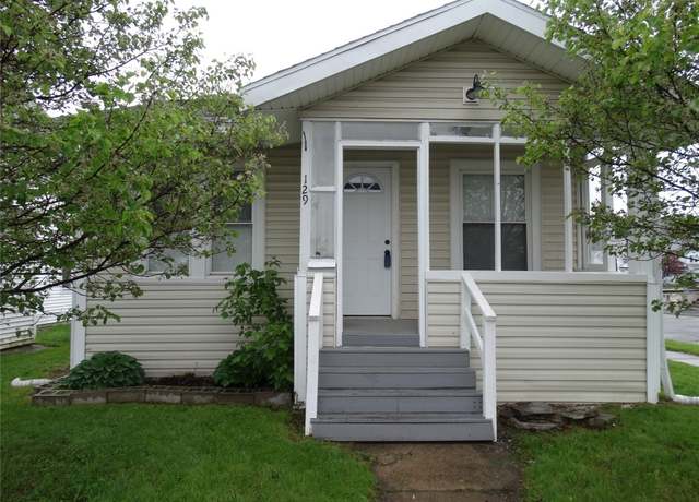 Property at 129 Hill Ave, Endicott, NY 13760, 2 beds, 1 bath