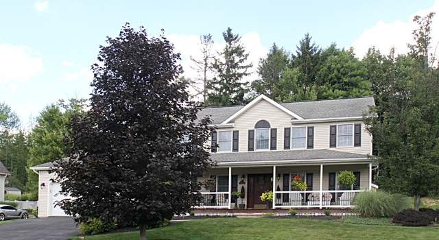 Photo of 429 Country Knoll Dr, Endicott, NY 13760