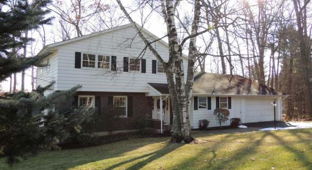 Photo of 319 Ridgefield Rd, Endicott, NY 13790