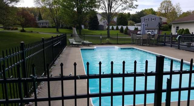 Photo of 3 Oakwood Dr, Apalachin, NY 13732