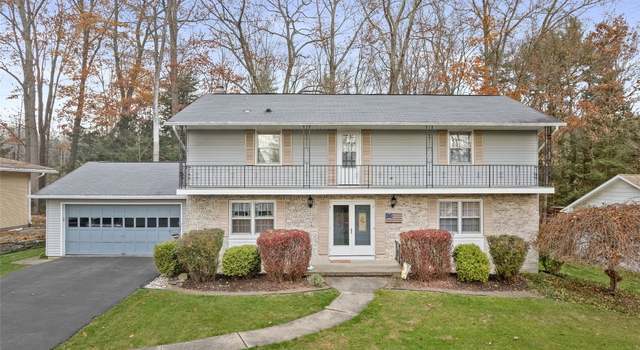 Photo of 240 Ridgefield Rd, Endicott, NY 13760