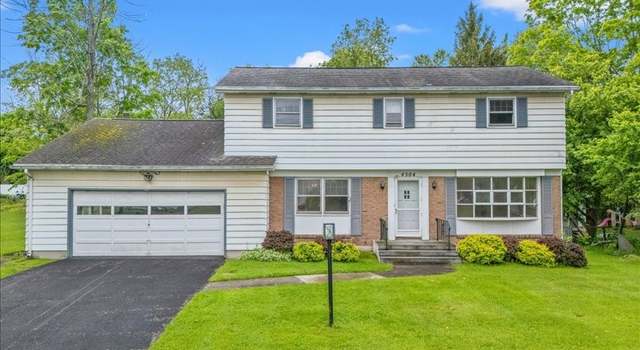 Photo of 4504 Oxford Pl, Vestal, NY 13850