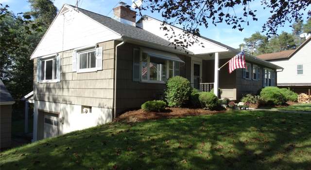 Photo of 308 W Benita Blvd, Vestal, NY 13850