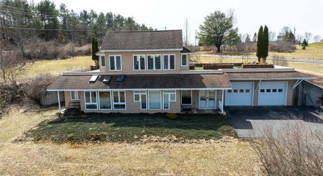 Photo of 566 West Chenango Rd, Binghamton, NY 13905