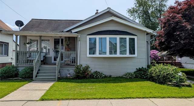 Photo of 720 Maple St, Endicott, NY 13760