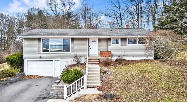 Photo of 17 Dover Dr, Endicott, NY 13760