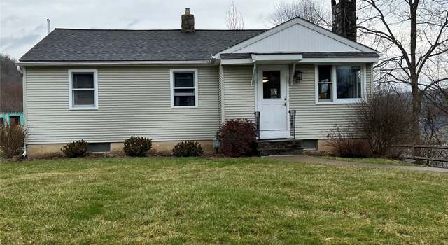 Photo of 300 Anderson Rd, Vestal, NY 13850
