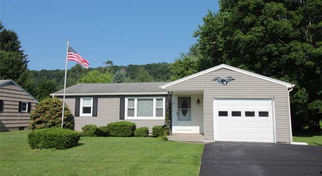 Photo of 10 Belair Dr, Binghamton, NY 13901
