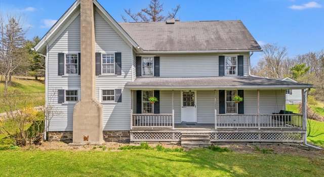 Photo of 10 Treadwell Rd, Binghamton, NY 13905
