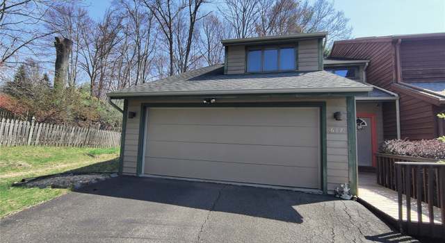 Photo of 617 Country Rd, Vestal, NY 13850