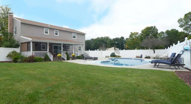 Photo of 5 Oakwood Dr, Apalachin, NY 13732