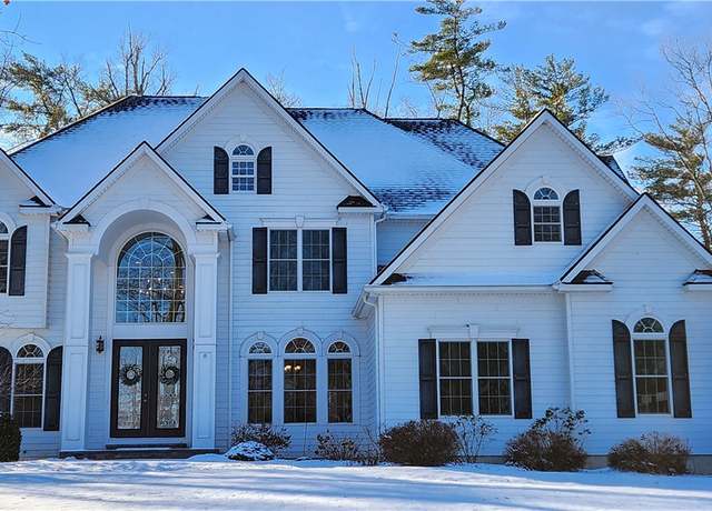 Property at 39 Teeter Rd, Lansing, NY 14850, 5 beds, 4.5 baths