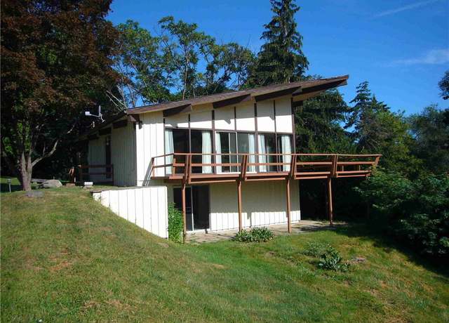 Property at 103 Westmount Drive Dr, Ithaca Town, NY 14850, 2 beds, 1.5 baths
