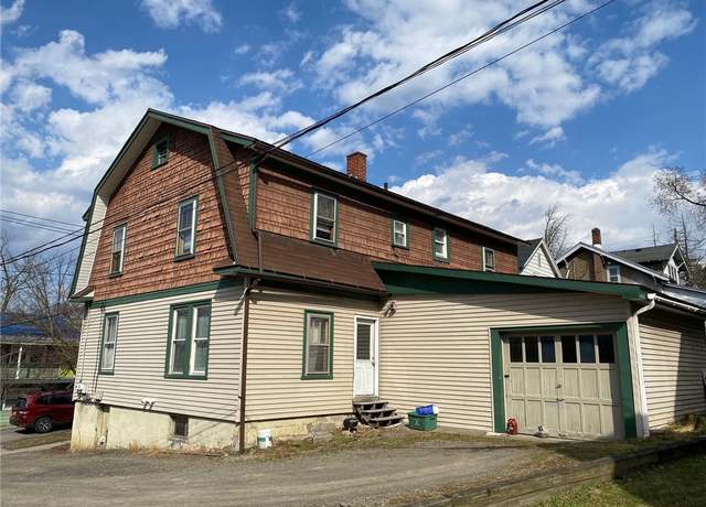 Property at 321 - 321.5 Hillview Pl, Ithaca, NY 14850, 6 beds, 2.5 baths