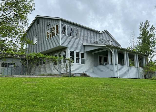 Property at 1017 Cayuga Heights Rd, Lansing, NY 14850, 4 beds, 3.5 baths
