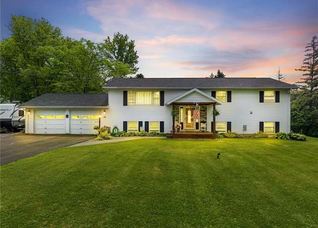Property at 35 Horvath Dr, Lansing, NY 14850, 5 beds, 4 baths