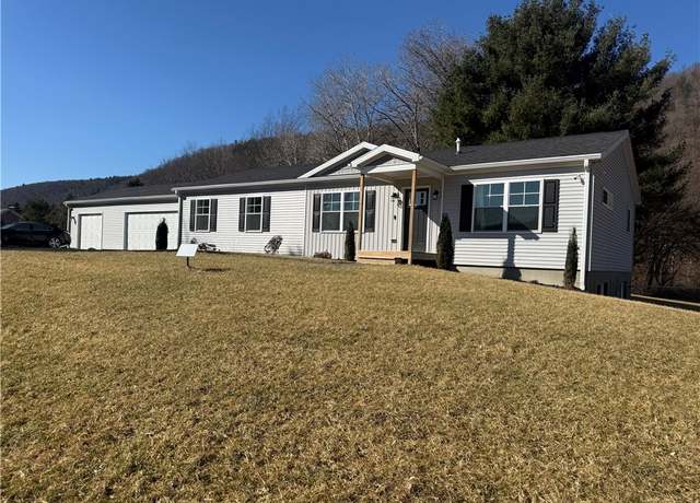 Property at 115 Patchen Ct, Danby, NY 14883, 3 beds, 2 baths