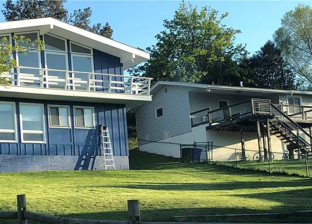 Property at 3 Hudson Pl, Ithaca, NY 14850, 5 beds, 3 baths